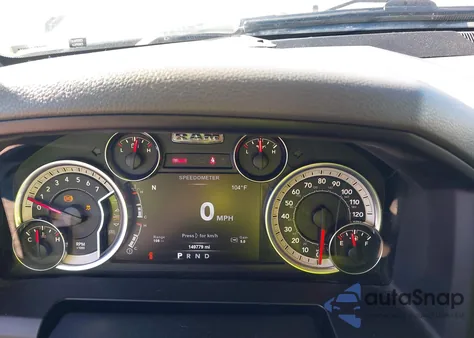 2018 Ram 1500 Big Horn 4X2 5'7 Box из США, поврежденный, VIN 3C6RR6LT7JG167255